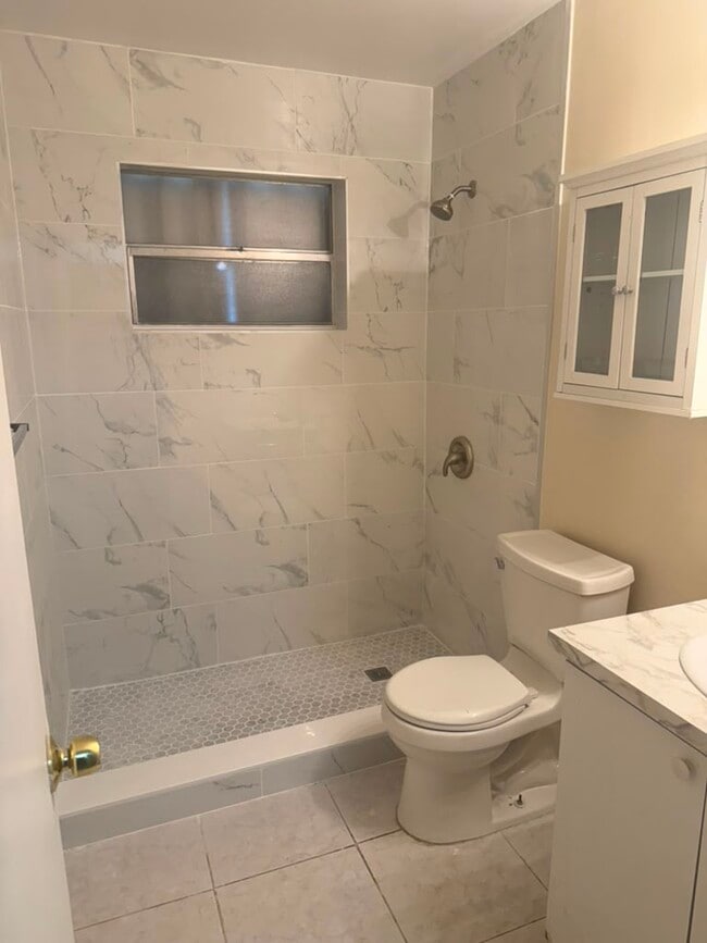 Building Photo - 2302 Liberty St Unit APT A