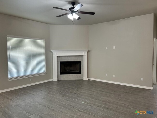 Photo - 620 Holstein Dr