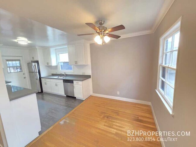 Photo - 5329 Vantage Ave Unidad 3