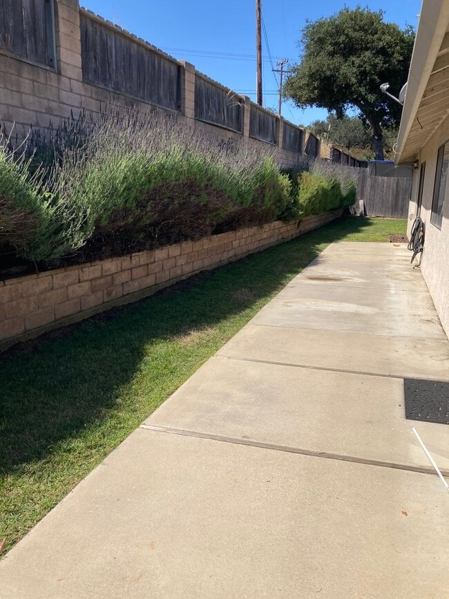 Photo - 211 Alyssum Cir