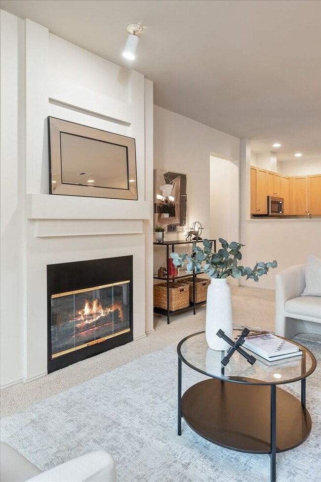 Photo - 2bd/1.75ba Sammamish Townhome