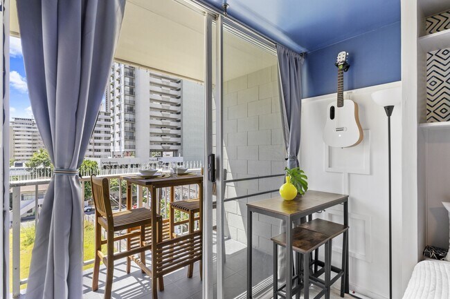 Photo - 249 Long Island St