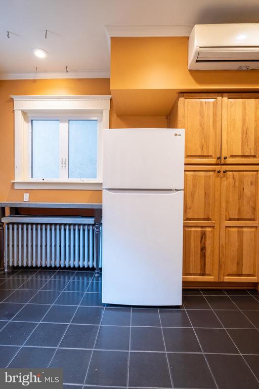 Photo - 606 S Delhi St