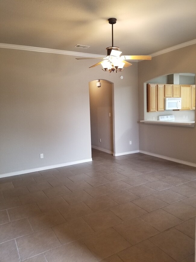 Photo - College Station - 3 Bedroom - 3 Bath - Duplex - Fenced Yard.