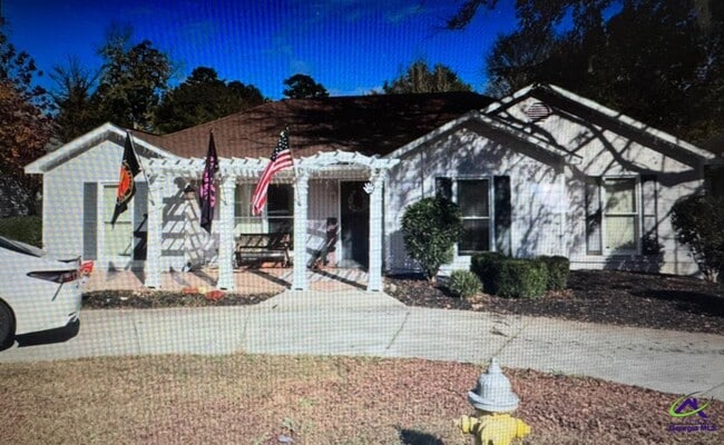 Building Photo - 199 Autumn Trace Ct Rental