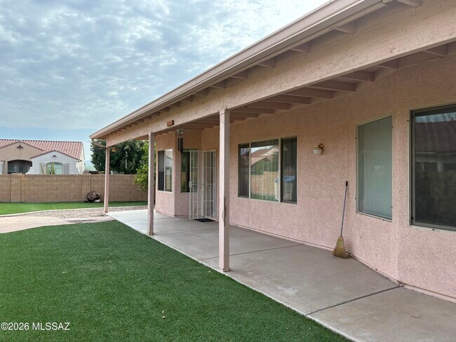 7648 W Creosote Spring Ct