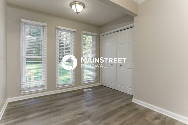 Photo - 3 Bedroom Pet-Friendly Home in DALLAS, GA with Main Street Renewal