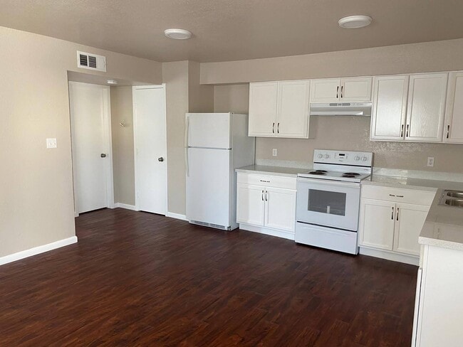 Photo - 1113 Primrose Ave Unit 3