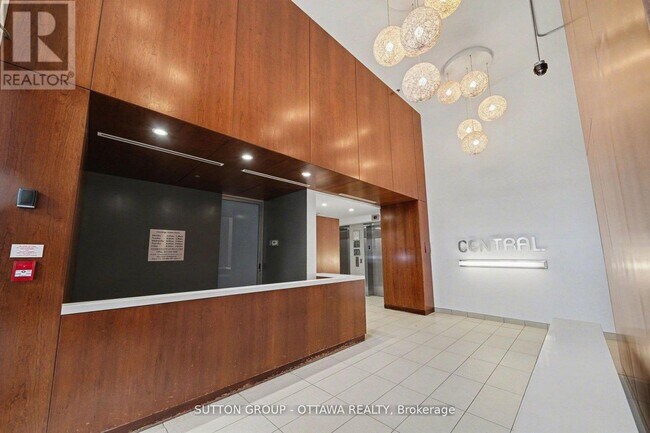 Photo - 354 Gladstone Ave Unit 323