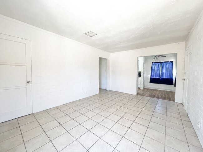 Photo - Manzanita Unidad 6570