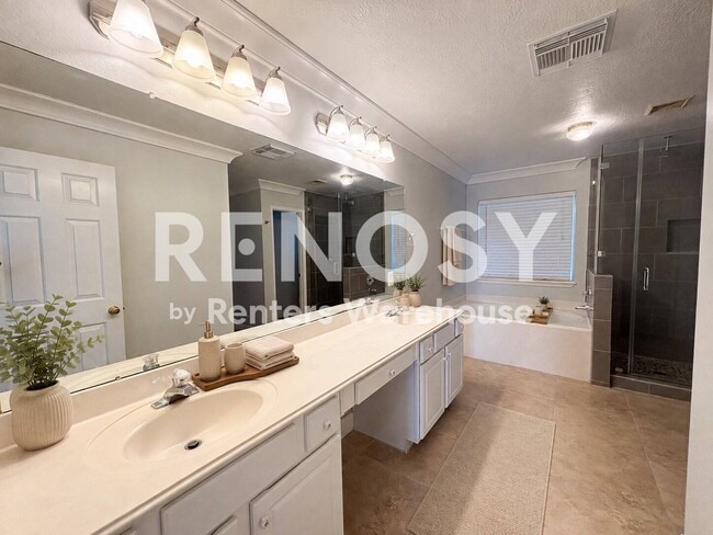 19207 Poplar Trails Ln
