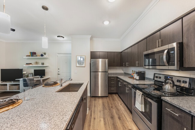 Kitchen - Stone Hill