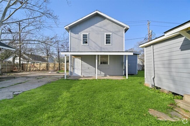 Building Photo - 1905 9th St Unit C Rental
