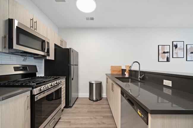 Photo - 72 S Essex Ave