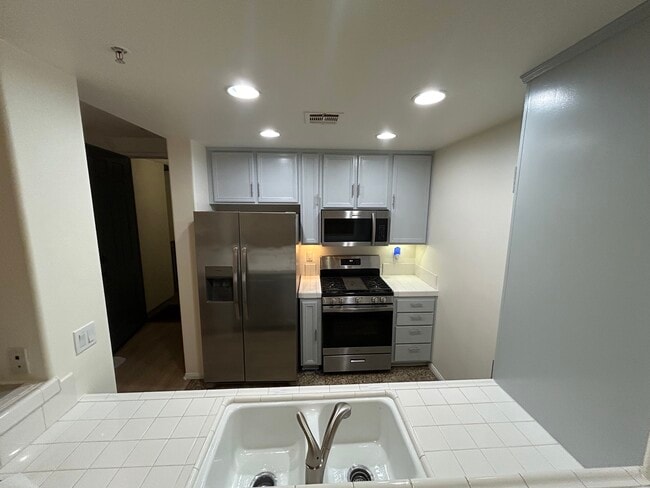 Photo - 12963 W Runway Rd Unit 318