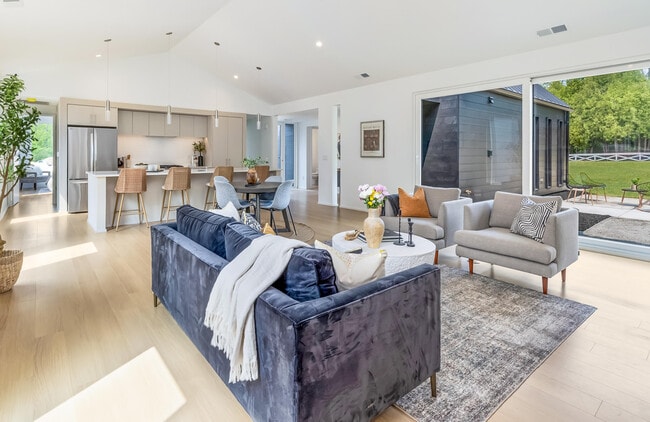 Photo - 1188 Harmony Ct