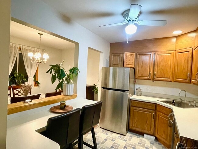 Photo - 31 Glenwood Ave Unidad #8