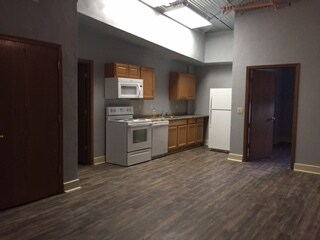 Photo - 885 S Janesville St Unidad 206