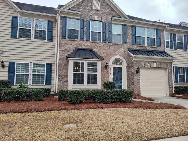 Move-in ready, townhome Located in the Sou... - Move-in ready, townhome Located in the Sou...