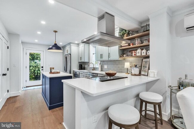 Photo - 429 Hurst St