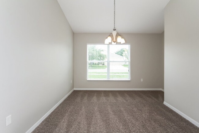 Photo - 1604 Carson White Ln