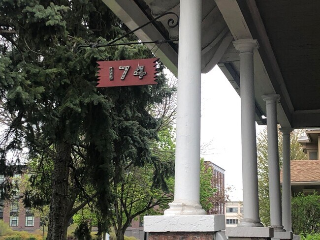 Photo - 174 N Goodman St Unidad 6