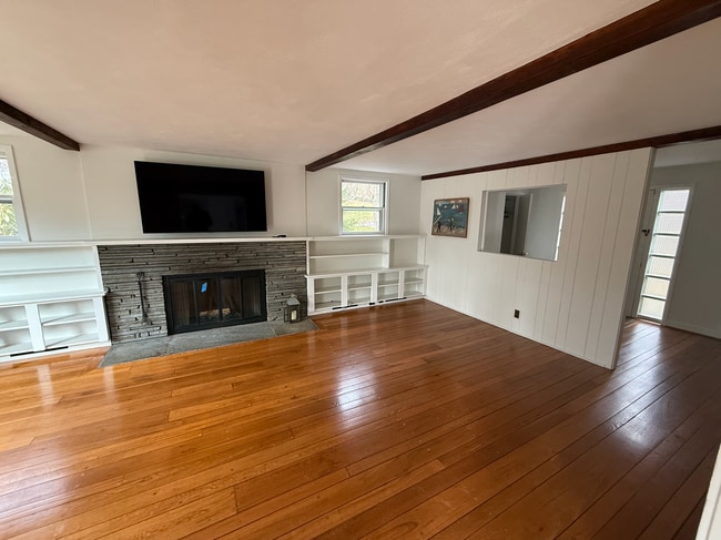 Acogedor con chimenea de leña - 5 Little Brook Rd