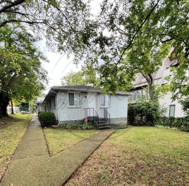 Photo - Furnished, Ranch Style Two Bedroom in the ... Unit Summit 1019 #A