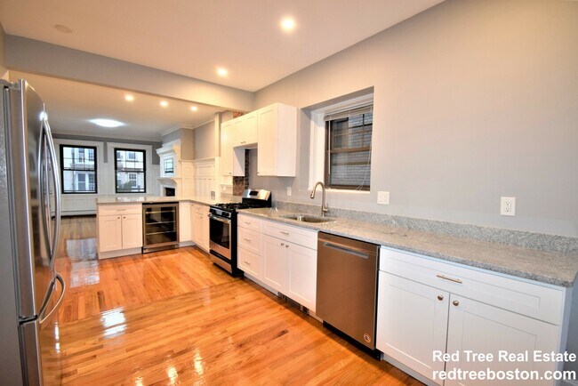 Photo - 48 Englewood Ave Unidad U3 4-bed Brighton