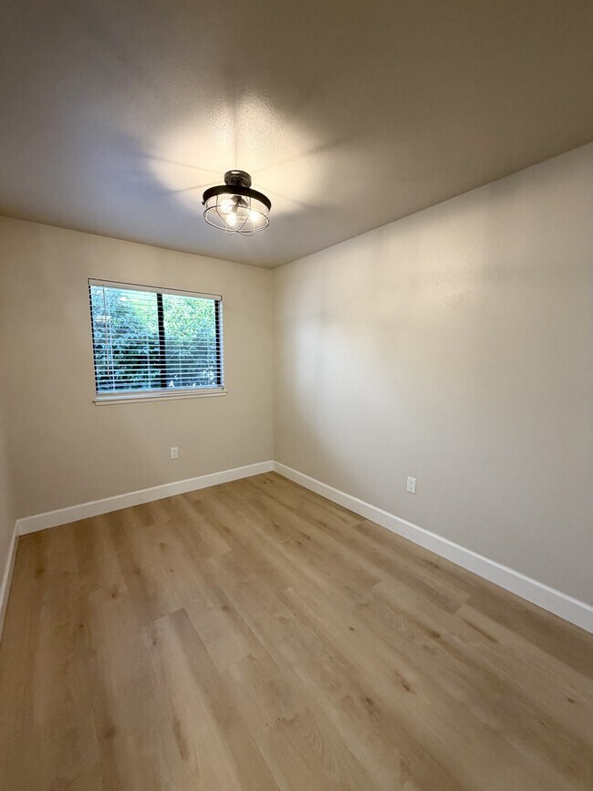 Photo - 151 Francis Cir