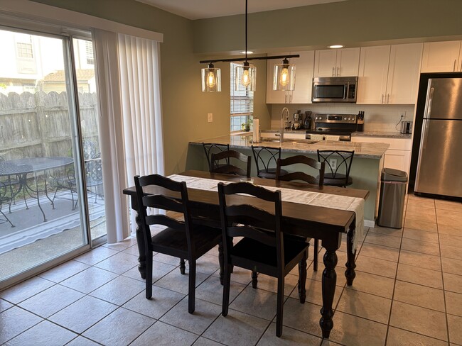 Photo - 4594 Genoa Cir Unit 4594