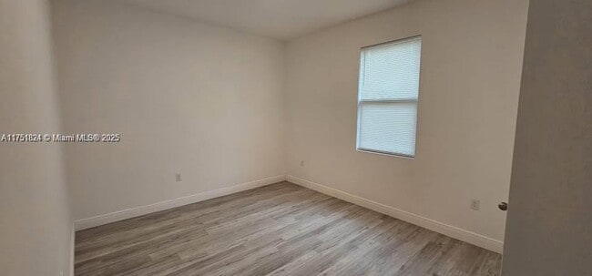 Photo - 611 Greenbriar Blvd