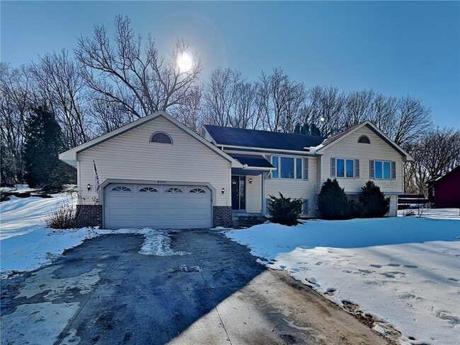 Building Photo - 8009 Delano Way