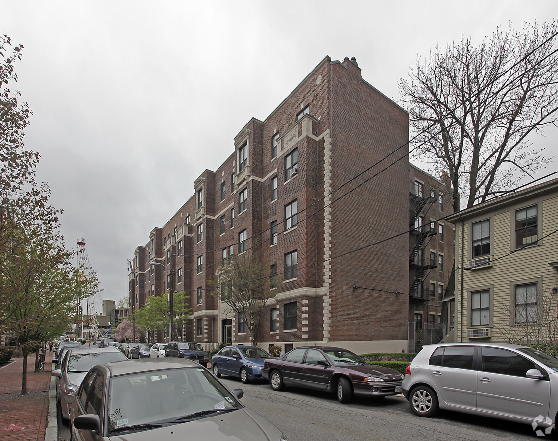 Photo - Harvard University Housing Apartments