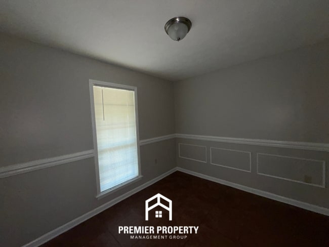 Photo - 3712 Covington Pike
