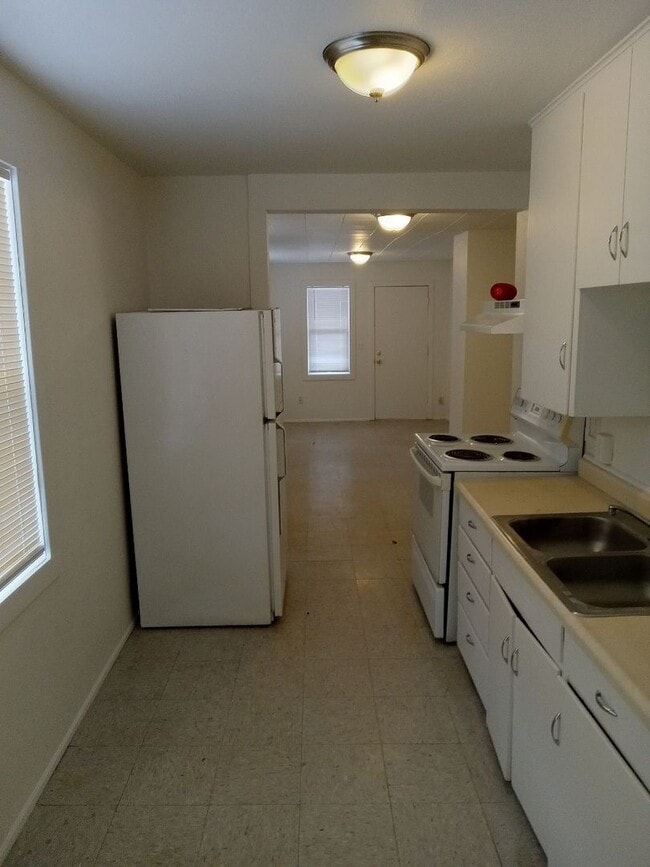 Photo - 2 Bedroom, 1 Bathroom Home