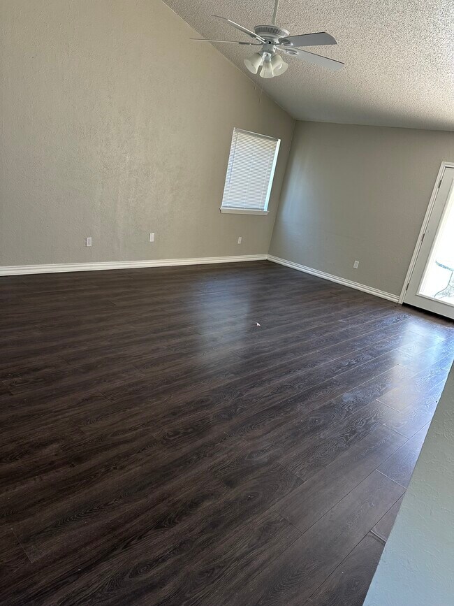 Photo - 3628 Blossom Trail