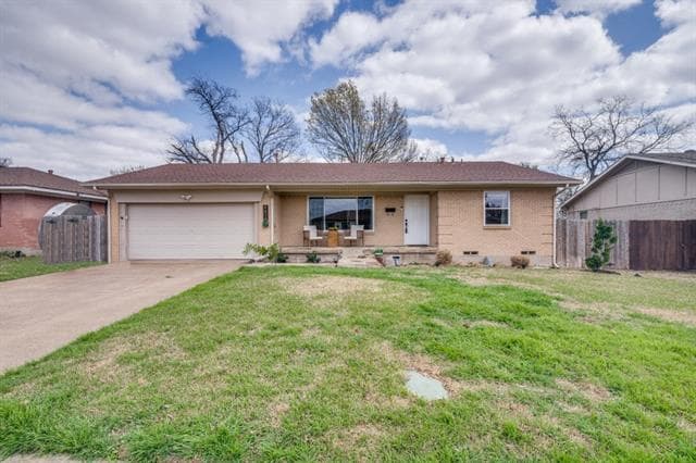 Photo - 2418 Patricia Ln