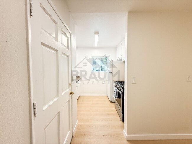 Photo - 14257 Friar St Unit 1