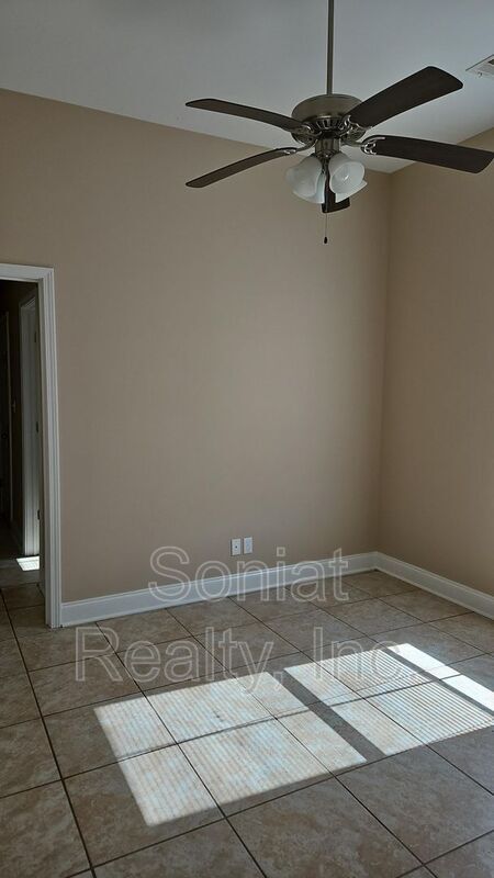 Photo - 4223 N Johnson St