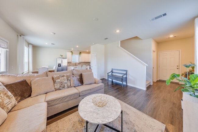 Photo - 10207 Cannons Run Way