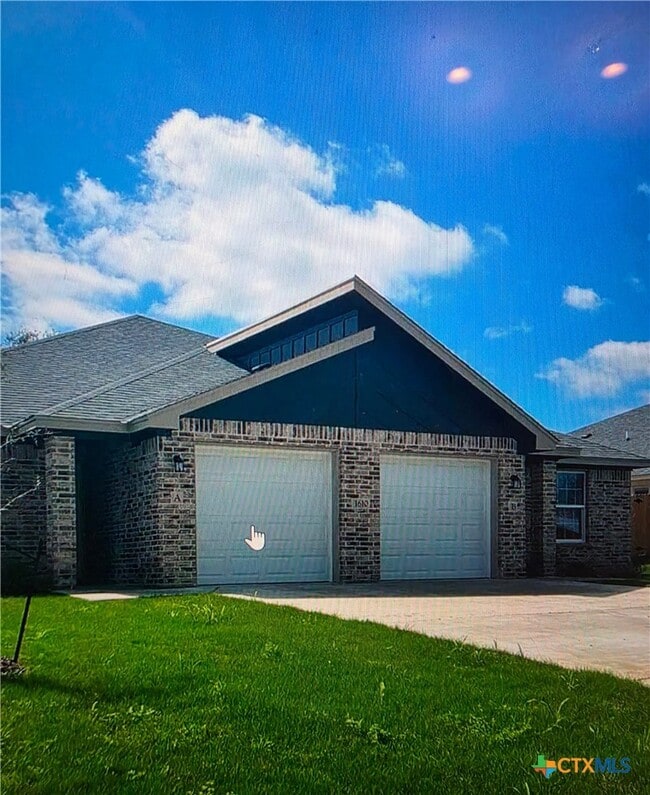 Building Photo - 1610 Pima Trail