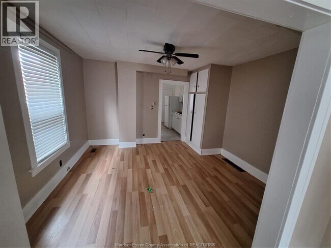 Photo - 3219 Linwood Pl