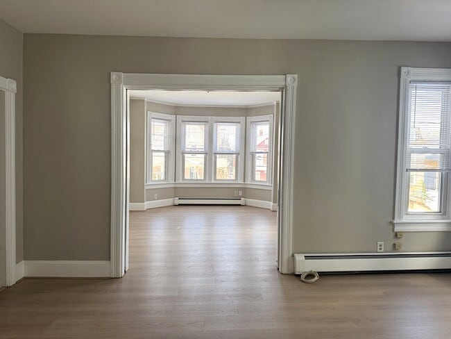 Photo - 580 Park Ave