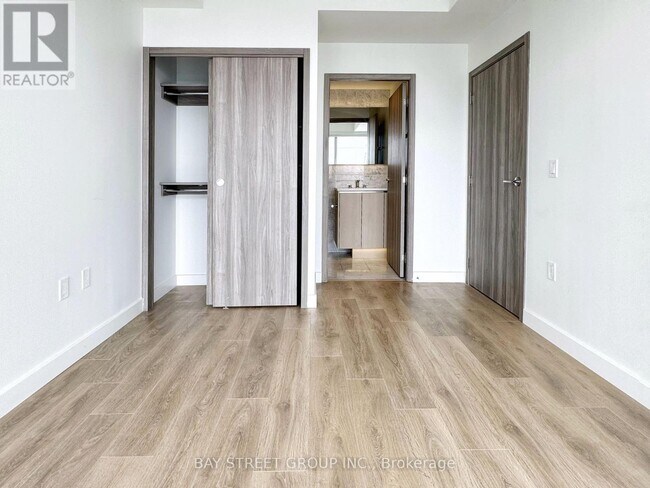 Photo - 85 McMahon Dr Unit 3605