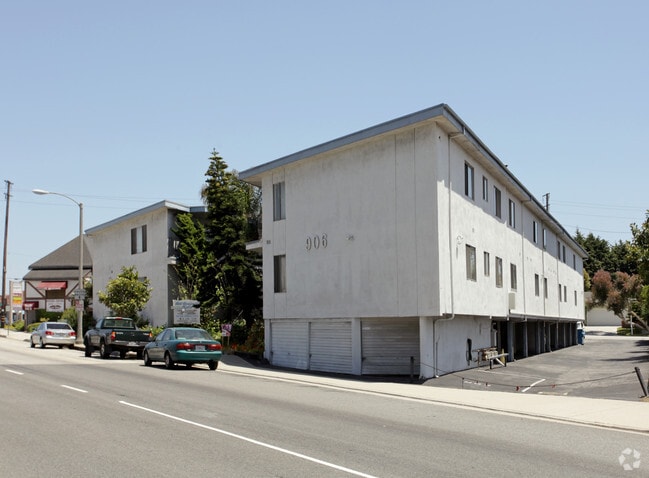 Redondo Apartments
