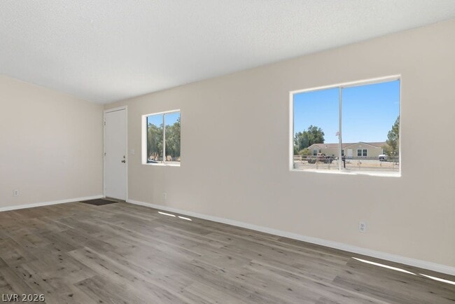 Photo - 4550 W Horn Rd