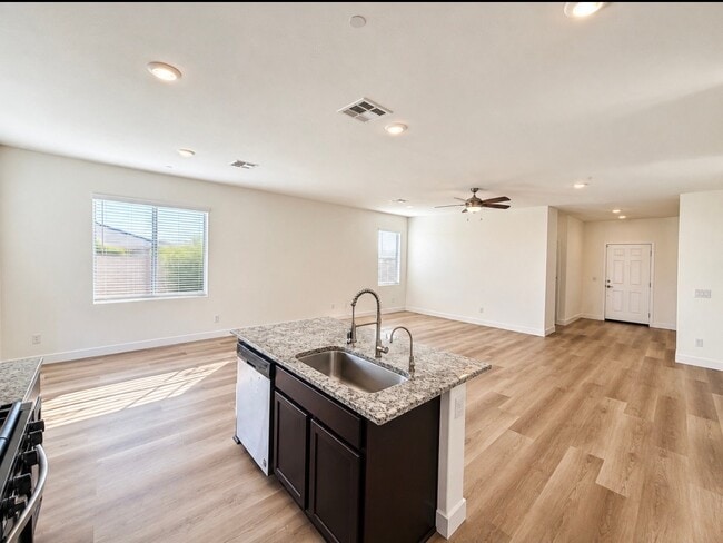 16835 Desert Star St