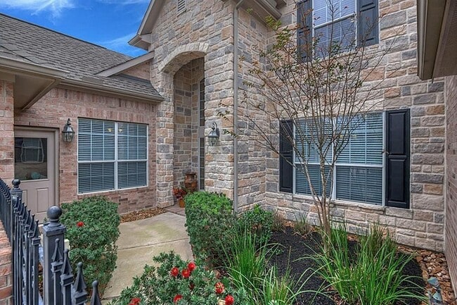 Photo - 9422 Cheslyn Ct