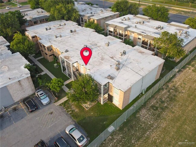 Photo - 21 Col Rowe Blvd